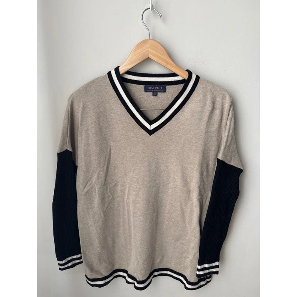 Joseph A Oversize V-Neck Pullover Beige Black XS